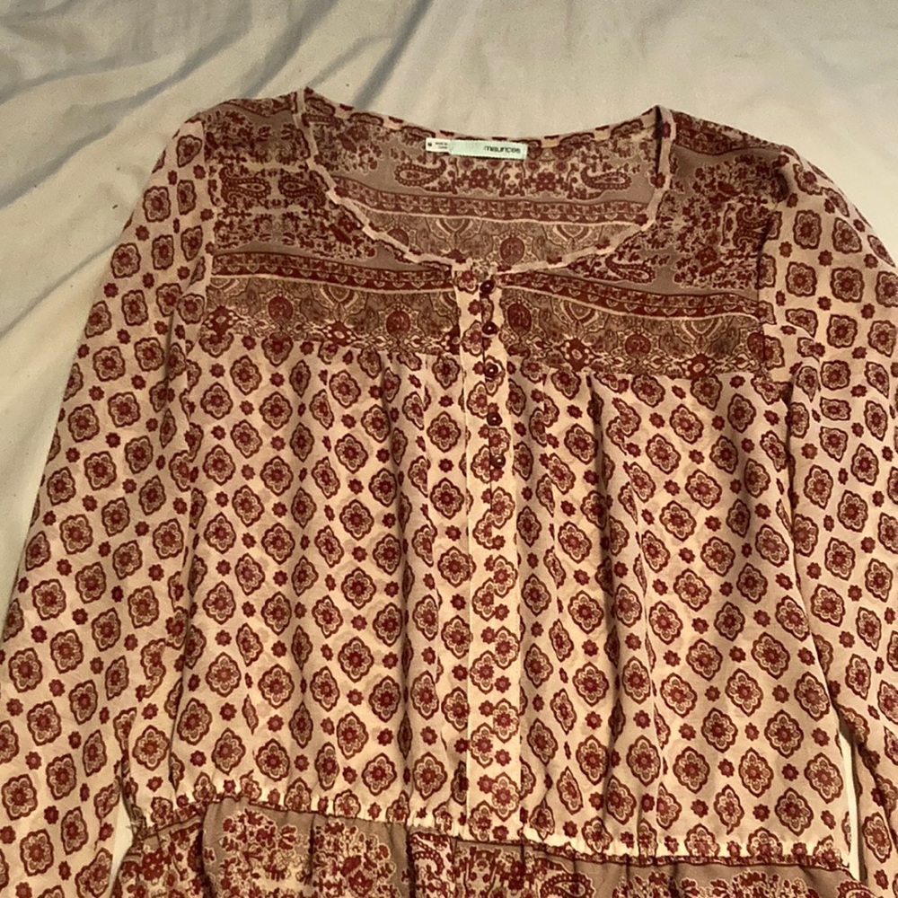 Maurice’s shirt